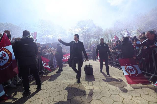 1713987291981021246.jpg 1713987282228.jpg