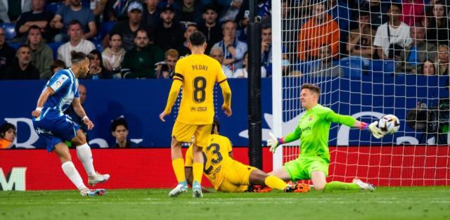 开云体育-巴萨夺冠之门神，特尔斯特根就是现在的世界第一门